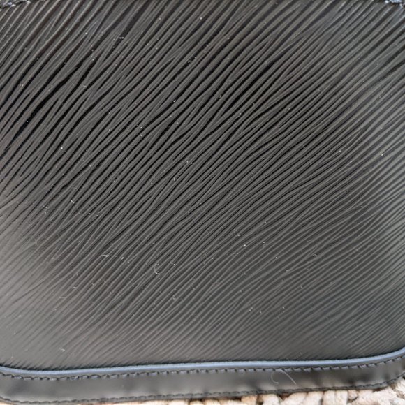 Louis Vuitton Alma Mini - Picture 2 of 6